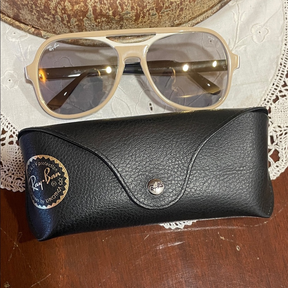 Ray-Ban Powderhorn Cream\Blue Aviator Sunglasses with Black Case